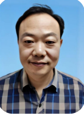 袁群照片.png